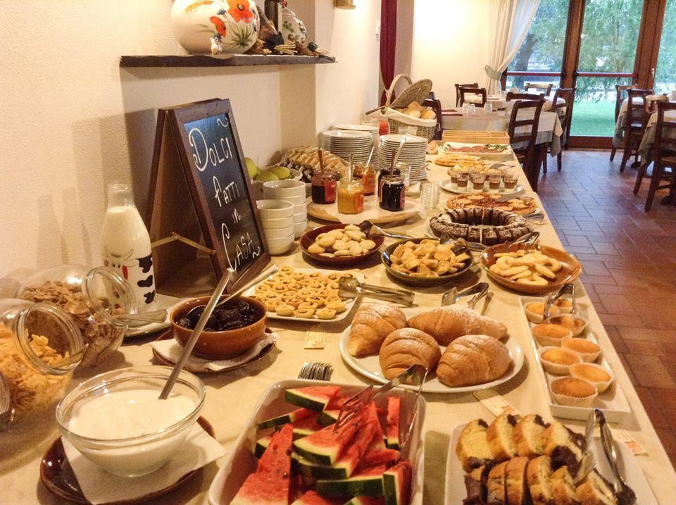 מלון קסטלנואובו דל גארדה Agriturismo Anna Caterina מראה חיצוני תמונה